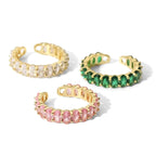 Bague délicate ornée de diamants taille ovale