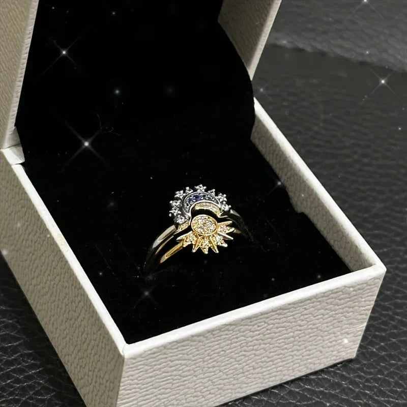 Bague étincelante motif soleil et lune