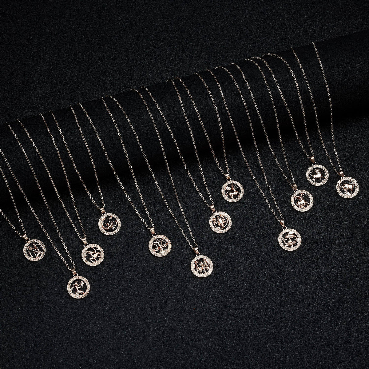 Collier animal du zodiaque en or rose