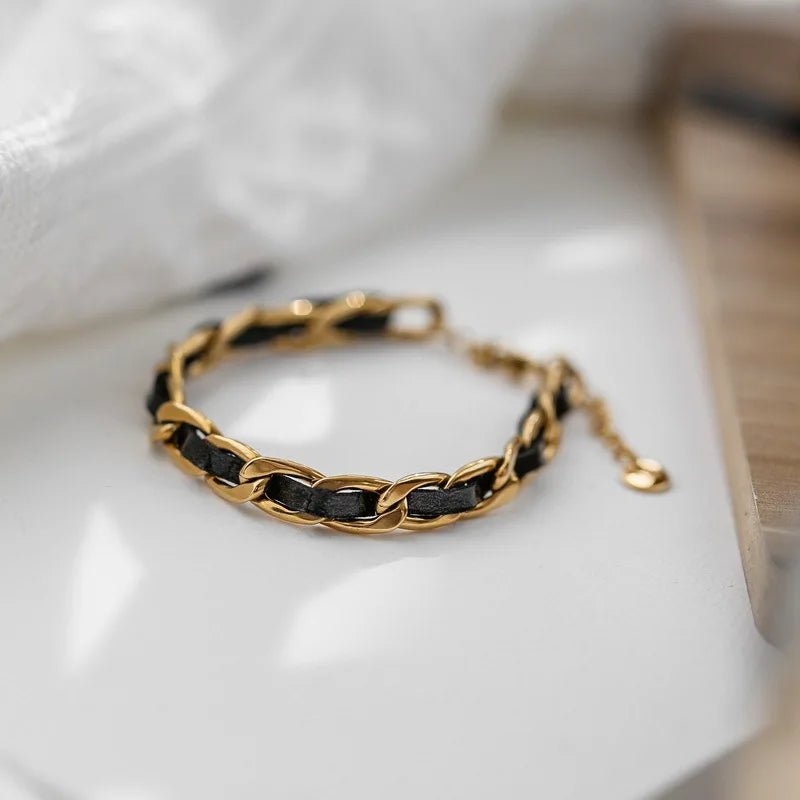 Bracelet en cuir tressé, chaîne dorée et noire