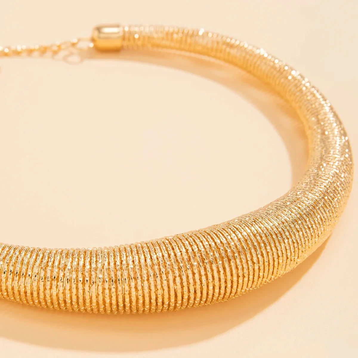 Choker épais texturé
