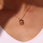 Collier fleur de naissance