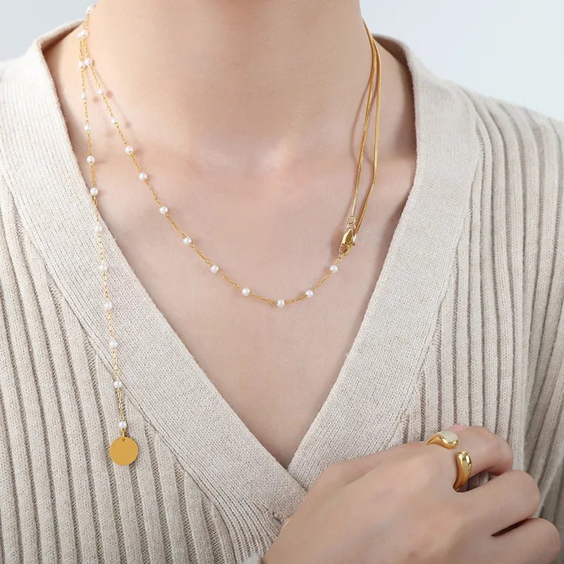 Collier superposé à chevrons et perles