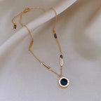 Collier pendentif chiffres romains double face