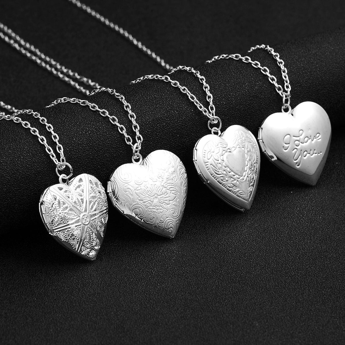 Collier cœur avec compartiment photo
