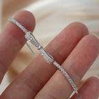 Bracelet élégant avec nœud en diamant