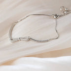 Bracelet élégant avec nœud en diamant