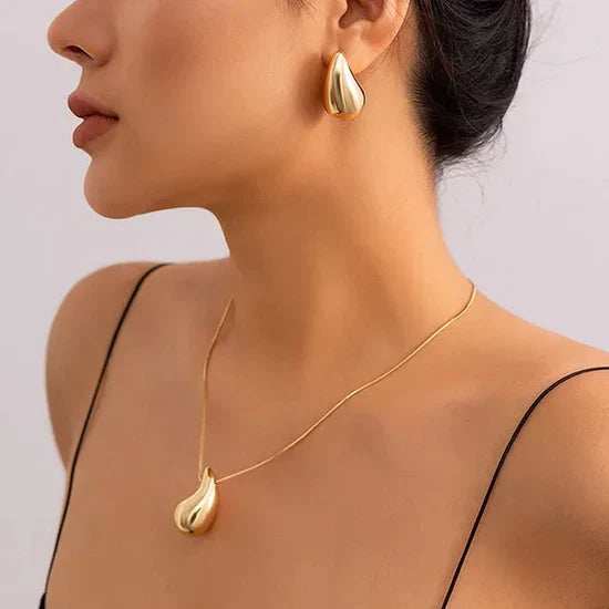 Boucles d'oreilles pendantes élégantes en forme de goutte