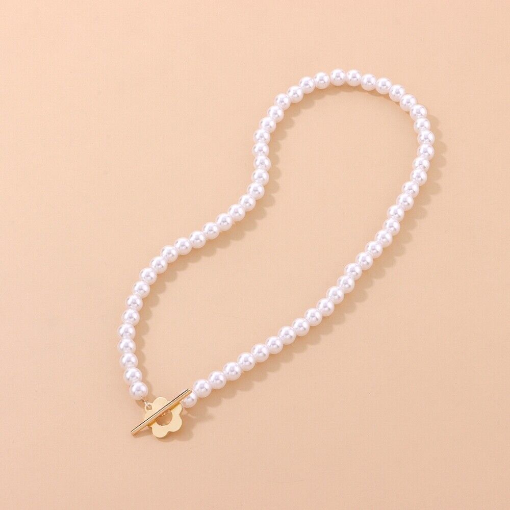 Collier ras-de-cou floral avec fermoir fleur