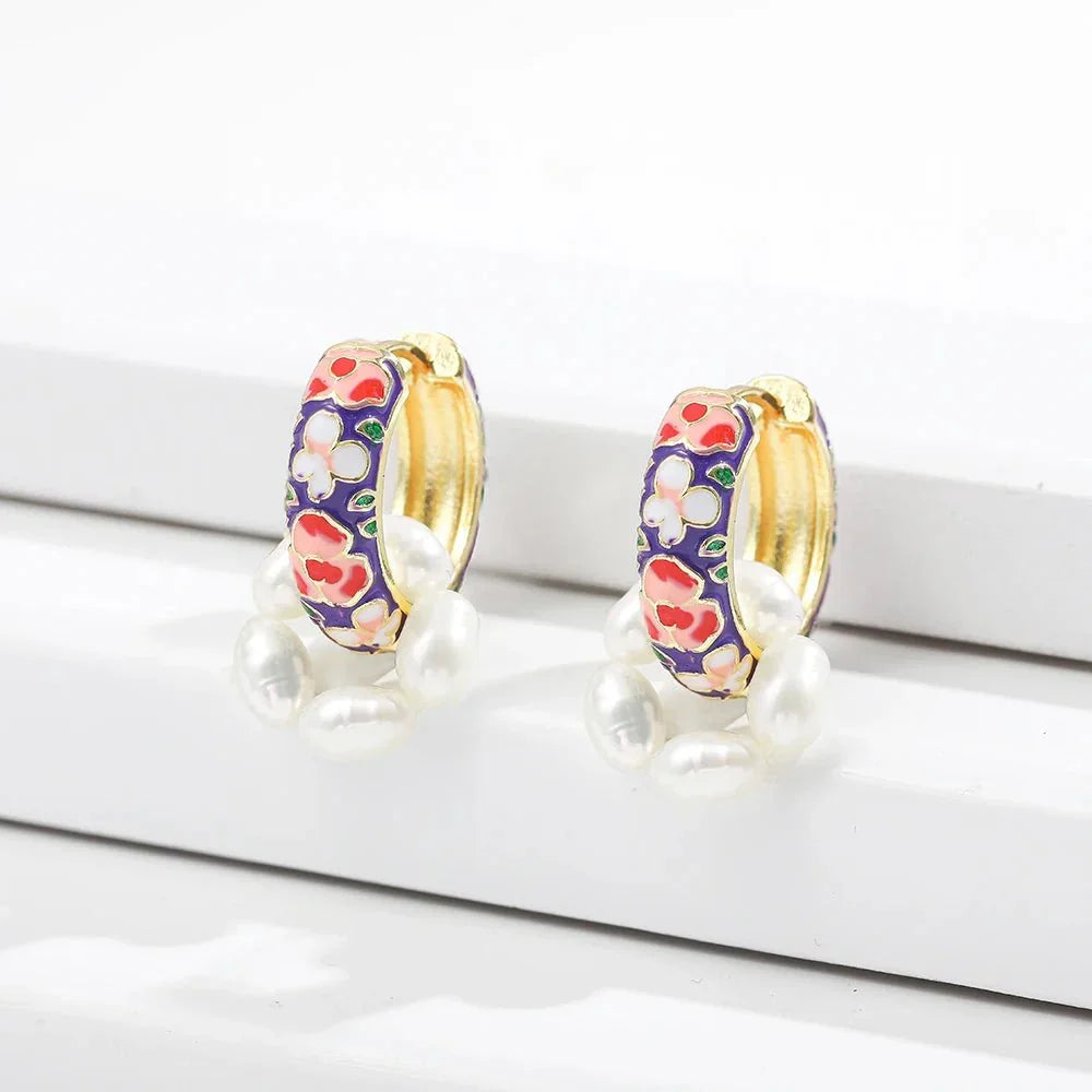 Boucles d'oreilles créoles émail et perles