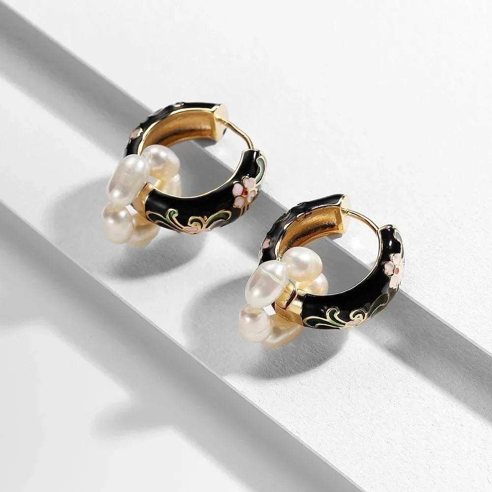 Boucles d'oreilles créoles émail et perles