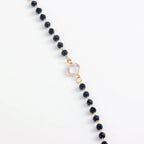 Collier à couches en cristal noir