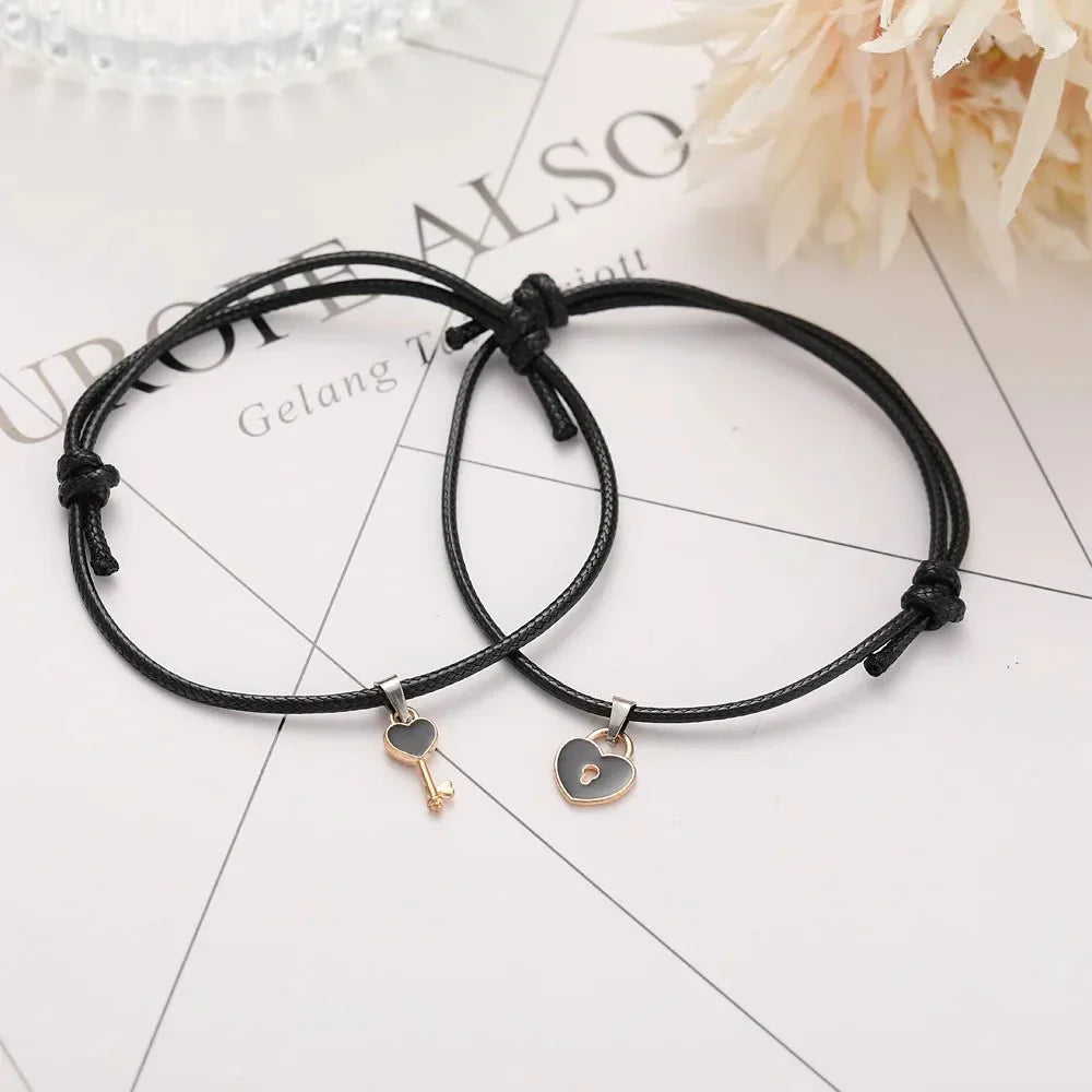 Bracelets couple minimalistes cadenas et clé