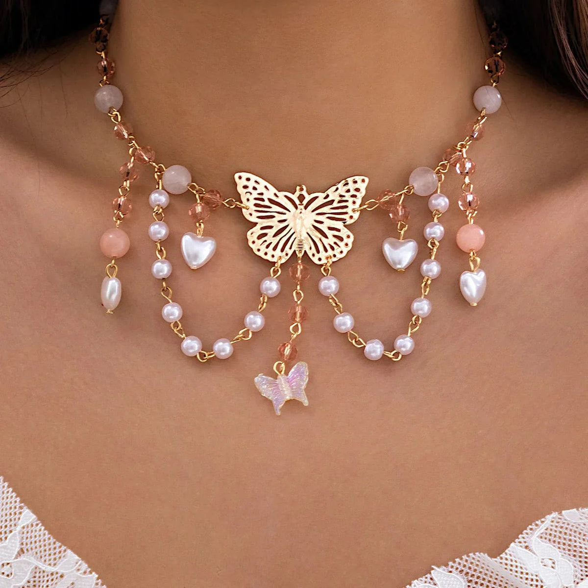 Collier ras-du-cou multicouche papillon et cœur