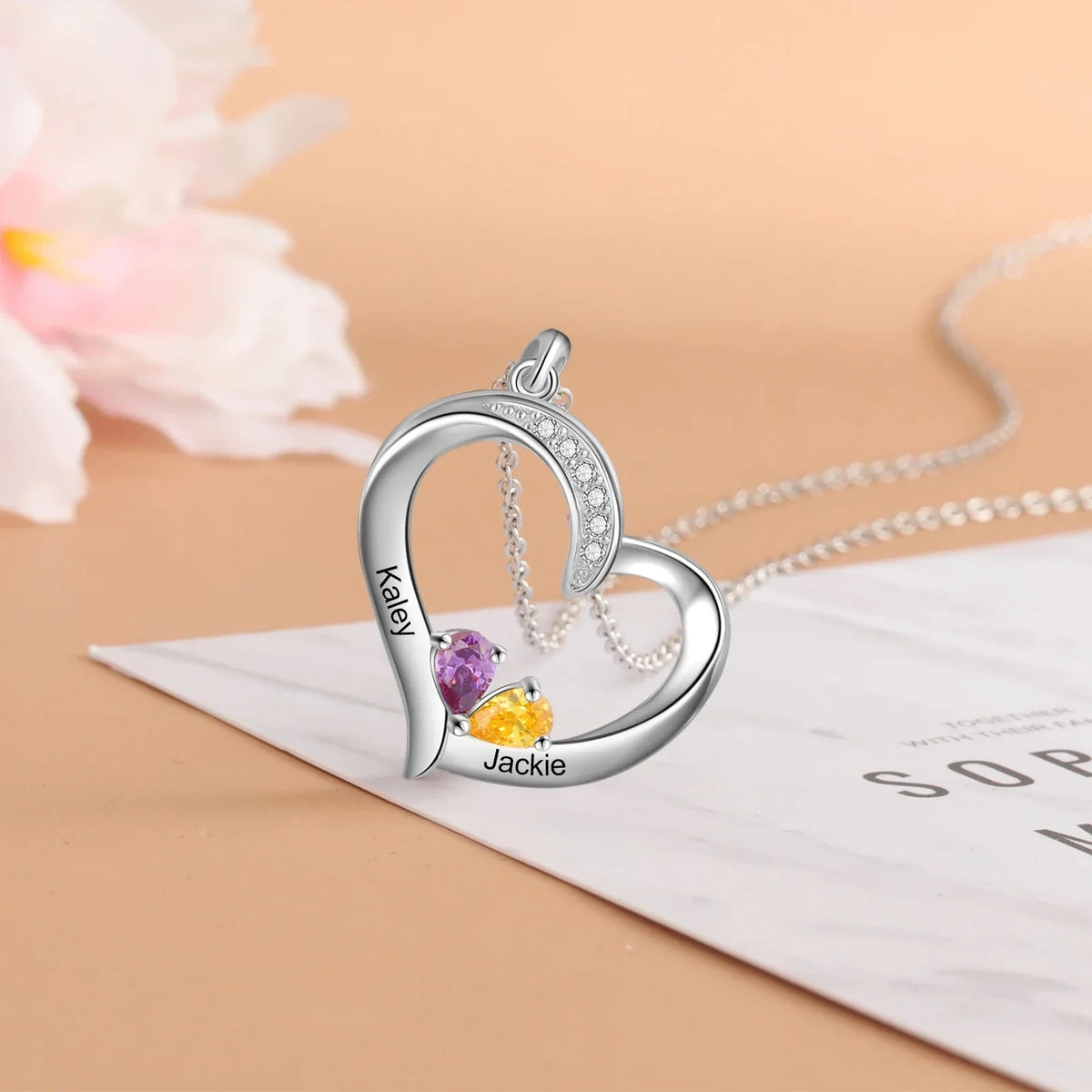 Collier cœur personnalisé avec nom et pierre de naissance