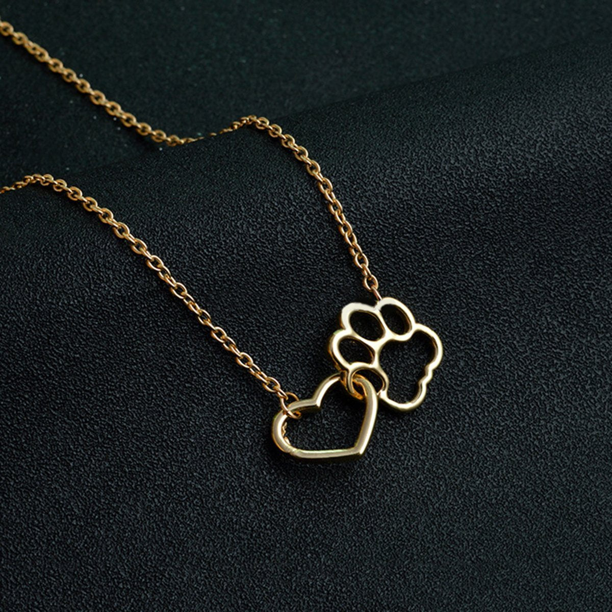 Collier patte de chat