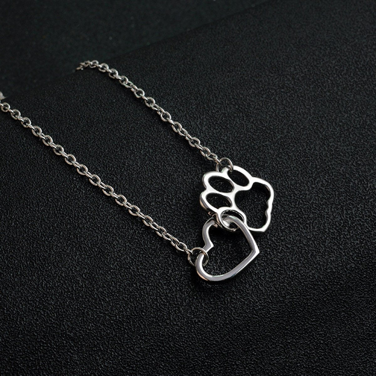 Collier patte de chat