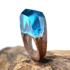 Bague artisanale en bois et résine