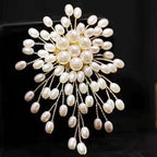 Broche artisanale en perles pour femme