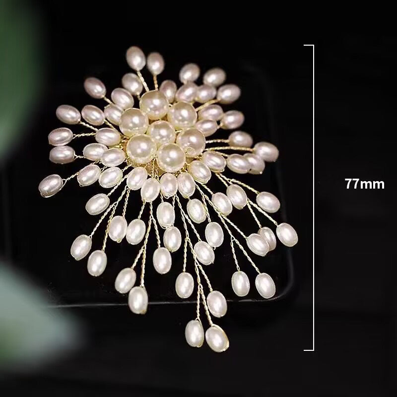 Broche artisanale en perles pour femme