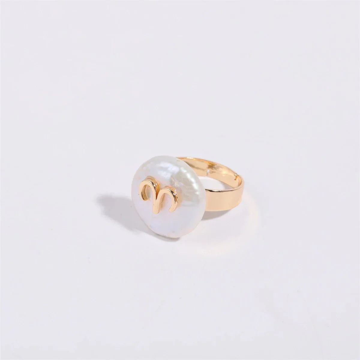 Bague statement avec perle et signe du zodiaque